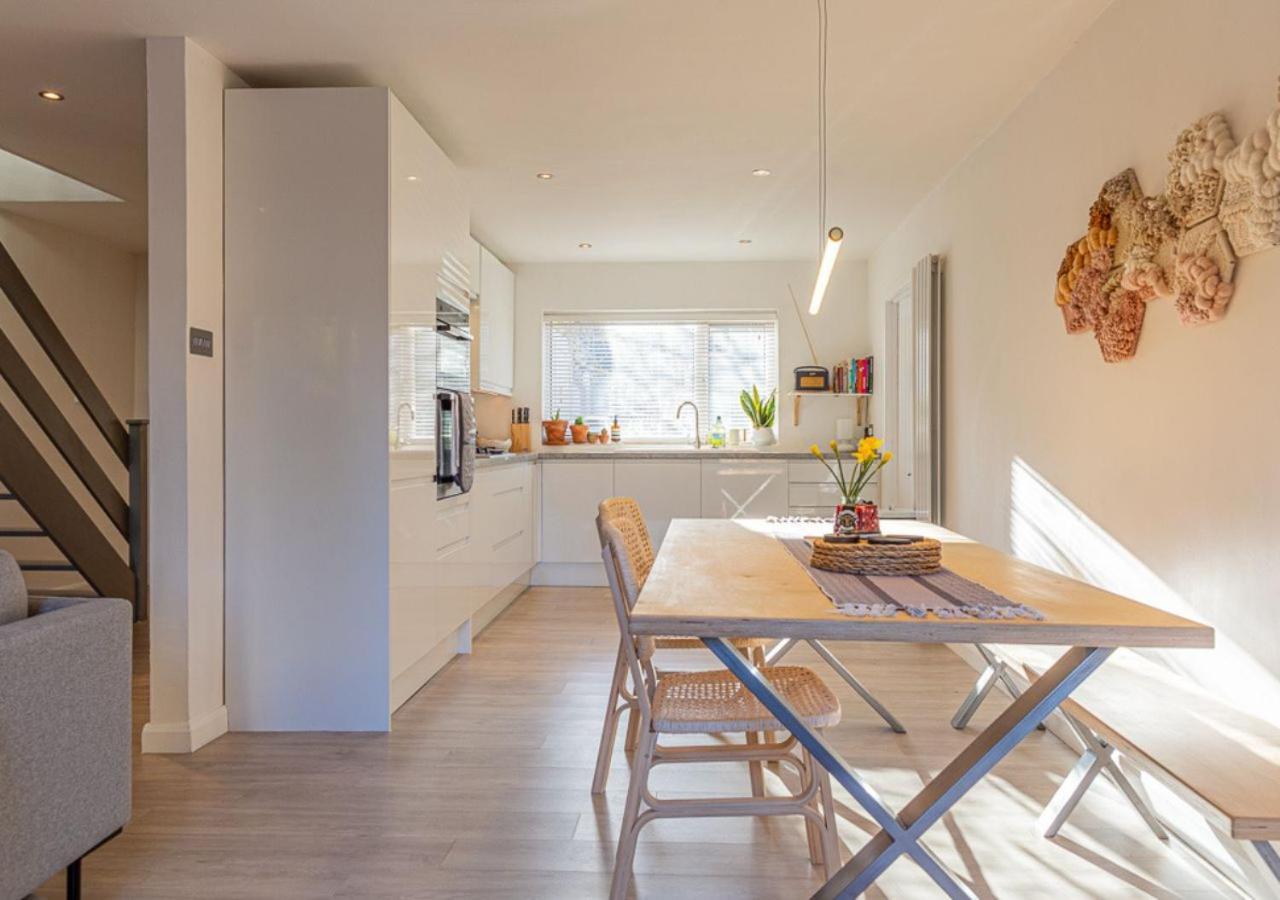Modern 2 Bd W/ Garden In The Heart Of Tetbury! Villa Exterior foto