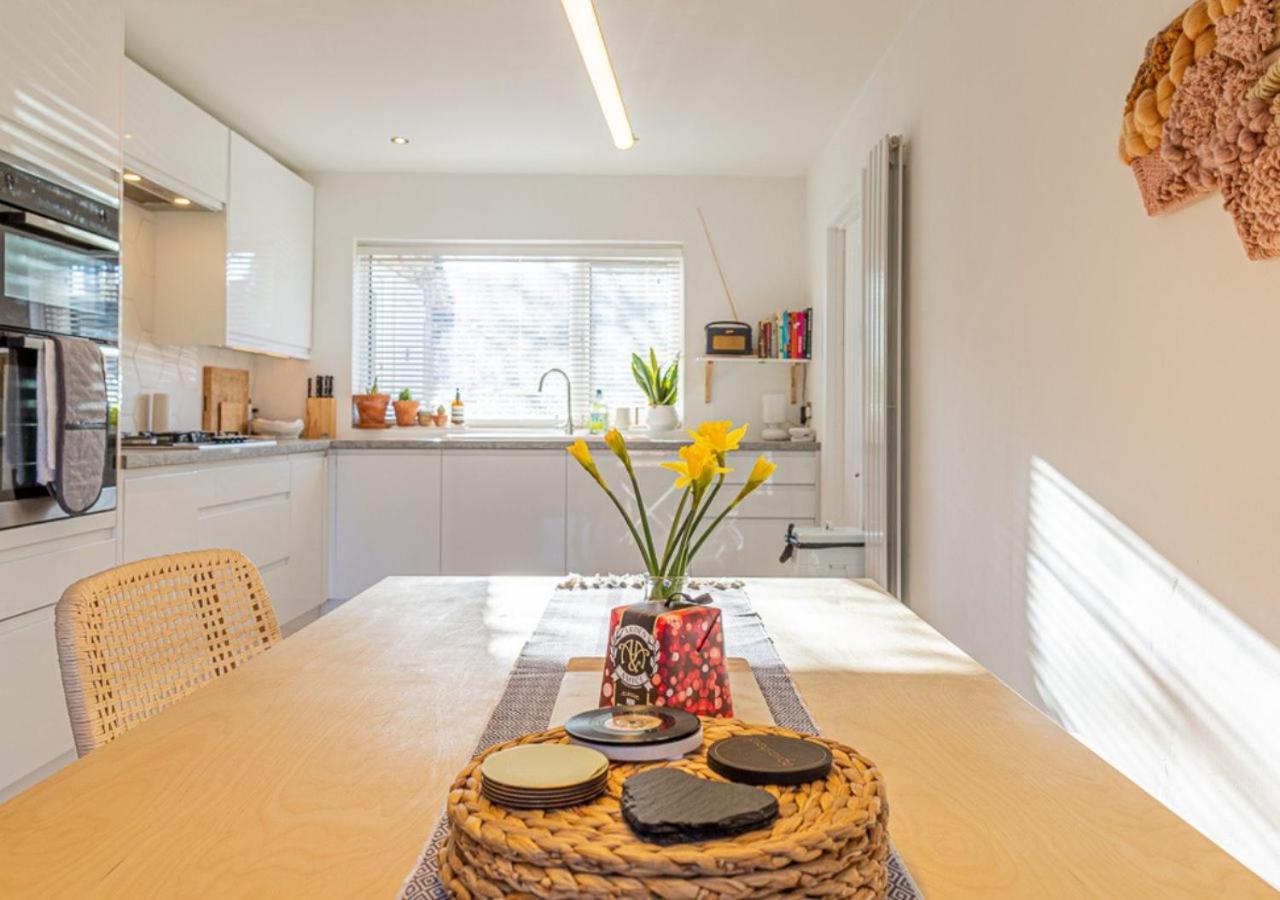 Modern 2 Bd W/ Garden In The Heart Of Tetbury! Villa Exterior foto